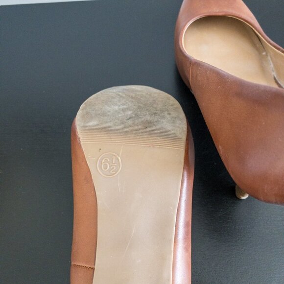 Mossimo Camel Pumps - Picture 6 of 6